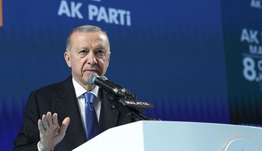 Erdoğan: Ham hayallerin değil büyük hedeflerin peşinden koşuyoruz haberi