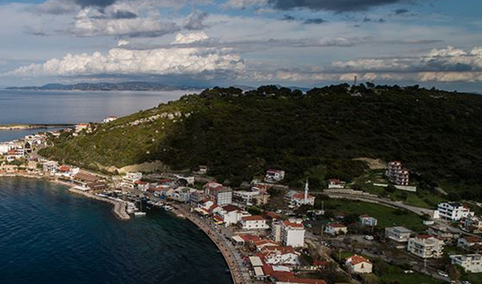 Kızılay'dan Karaburun'da dev zeytinlik satışı