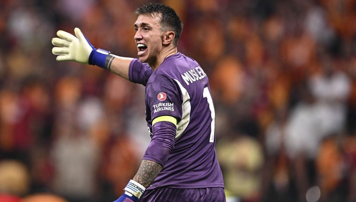 Muslera, Galatasaray’dan ayrılacak mı? “Melo’ya ‘Beni bekle’ dedim”