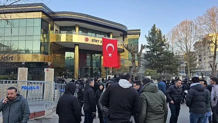 SON DAKİKA | Siirt Belediye Başkanlığı’na Vali Kızılkaya atandı