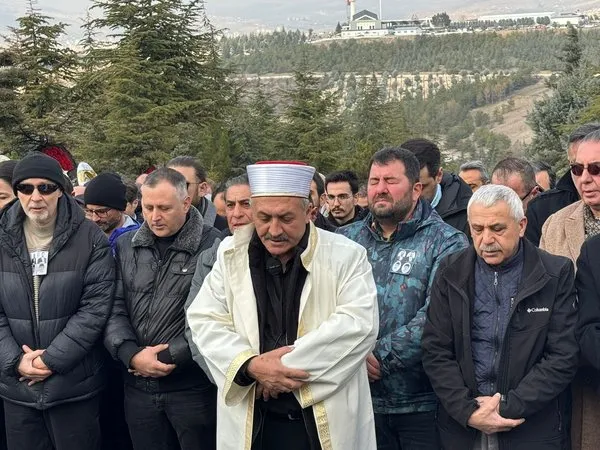 Tokcan ailesi gözyaşlarıyla defnedildi – Son Dakika Haberler