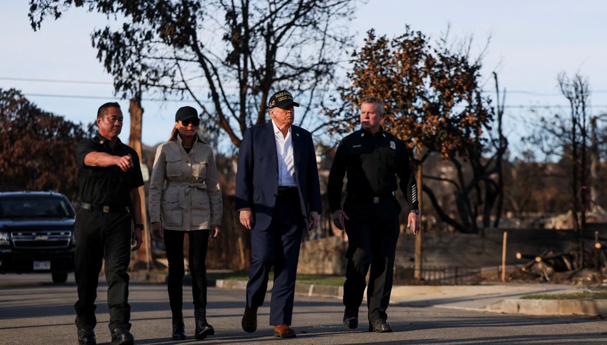 Trump, küle dönen Los Angeles’ı ziyaret etti: “Şehir bomba düşmüş gibi”