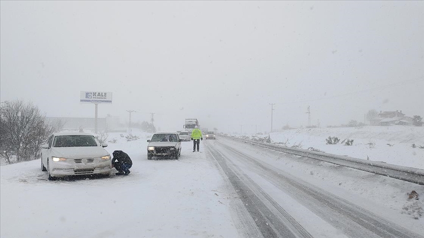 6 ilde ağır taşıtlara trafik yasağı