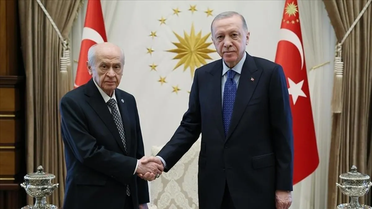 Bahçeli'den Başkan Erdoğan'a tebrik