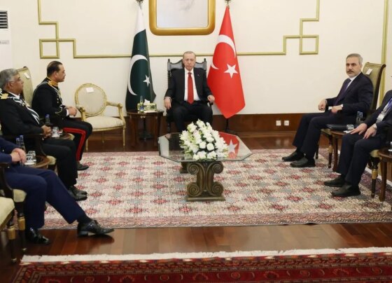 Başkan Erdoğan, Pakistan ordusunun kuvvet komutanlarını kabul etti