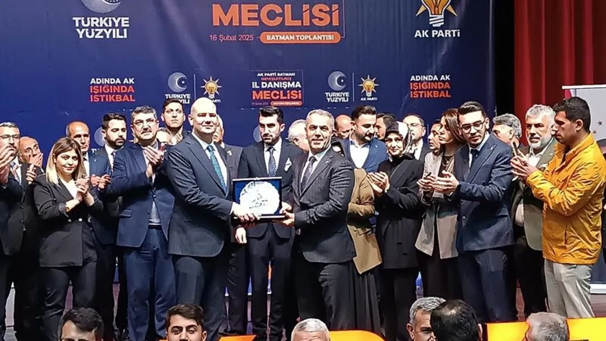 CHP’den istifa eden 514 kişi AK Parti’ye geçti