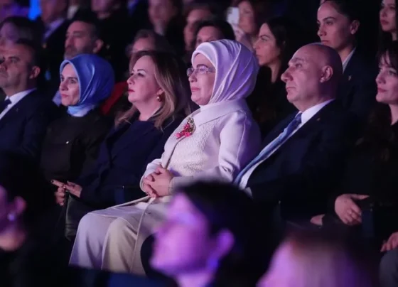 Emine Erdoğan: "Kadın istihdam oranını yüzde 36,2'ye yükselteceğiz"