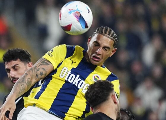 Fenerbahçe'ye 3 stoperinden kötü haber