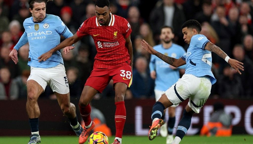 Futbolda günün maçı: Manchester City-Liverpool