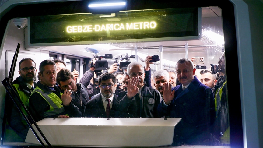 Gebze OSB- Darıca Metro Hattı günde 330 bin yolcu taşıyacak haberi