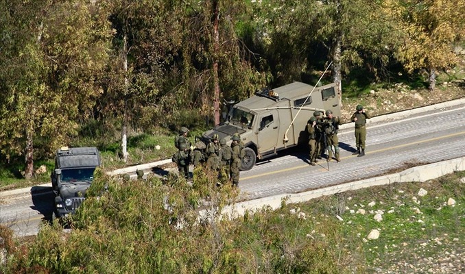 Havalimanı yolunu kapatmak için çıkan olaylarda 23 asker yaralandı haberi