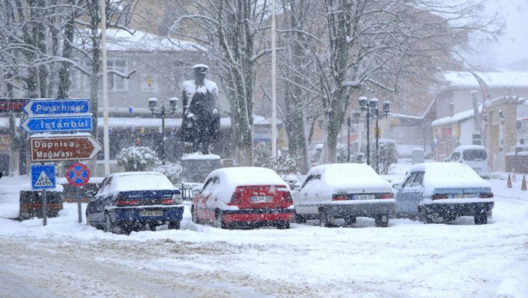 İstanbul Üniversitesi’nde kar tatili haberi