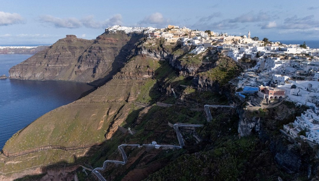 Santorini’de son durum: Heyelan riski arttı, 6’dan büyük deprem beklentisi – Son Dakika Dünya Haberleri