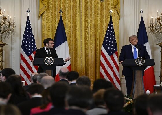 Trump ve Macron'dan kritik Ukrayna görüşmesi