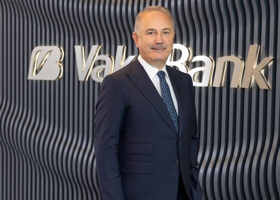 VakıfBank’tan kurumsal nitelikli yatırımcılara 700 milyon dolar seküritizasyon İşlemi