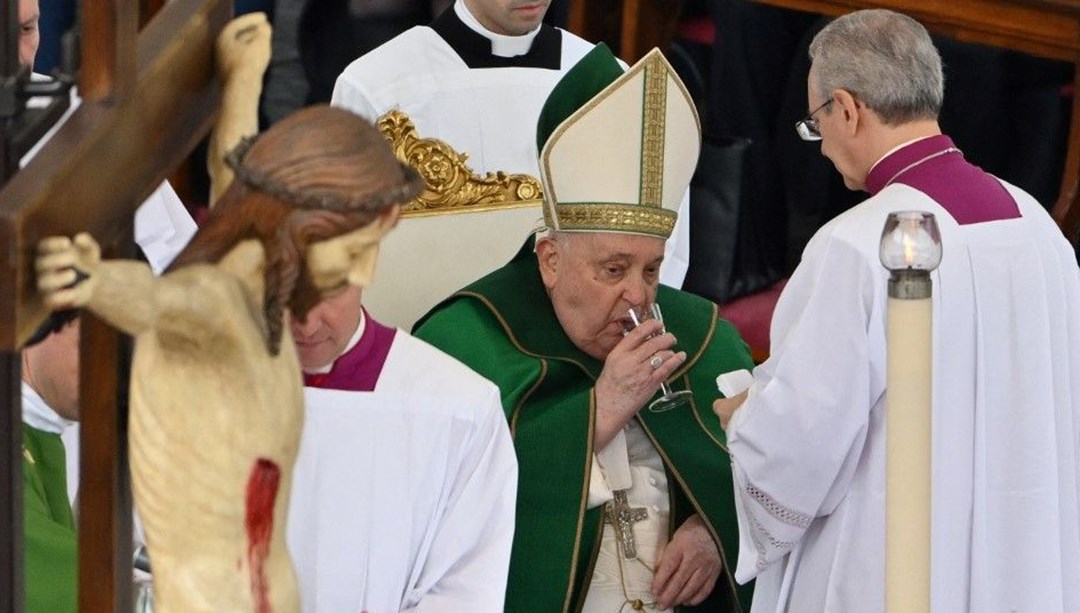 Vatikan’da korkulu anlar: Papa Francis nefes almakta zorlandı – Son Dakika Dünya Haberleri