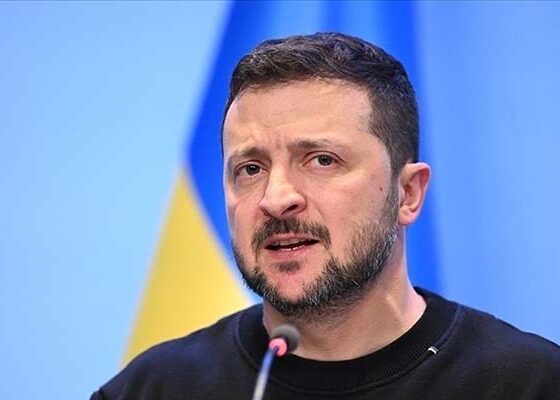 Zelensky'nin yetki süresi uzatıldı