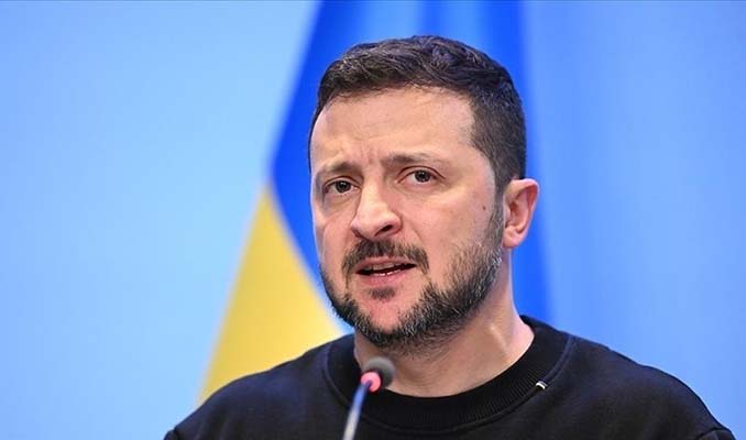 Zelensky'nin yetki süresi uzatıldı