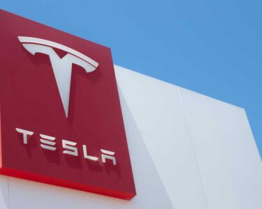 Alman kullanıcılar Tesla'ya tepki gösteriyor! Peki neden?