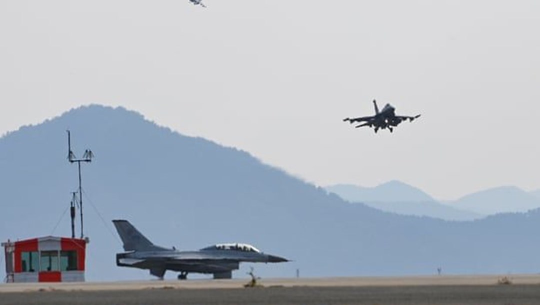 Güney Kore’de askeri tatbikat sırasında savaş uçağı yanlışlıkla köyü bombaladı: 7 kişi yaralandı – Son Dakika Dünya Haberleri