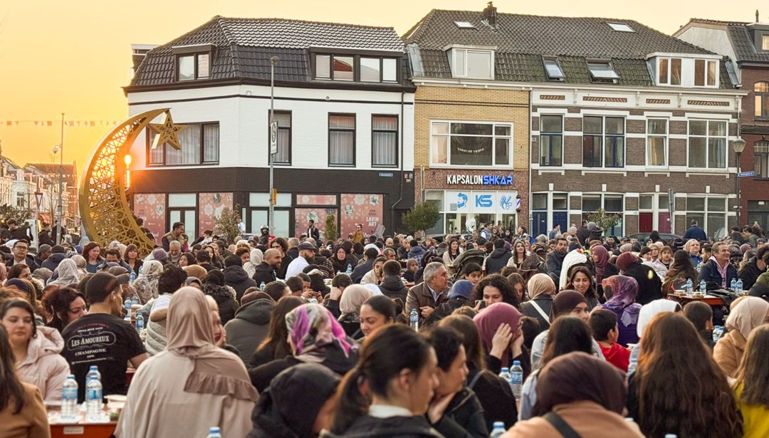 Hollanda’da sokak iftarına bin 600 kişi katıldı – Son Dakika Dünya Haberleri