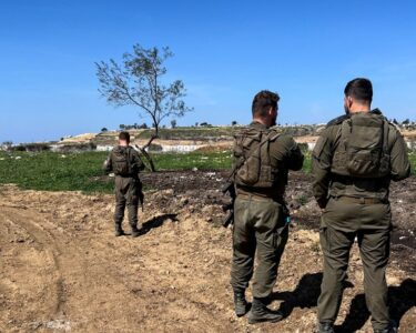 İsrail Lübnan'da bir aracı vurdu, iki kişi öldü - Son Dakika Dünya Haberleri