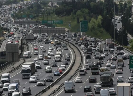 İstanbul'da trafik yoğunluğu yüzde 83'e çıktı