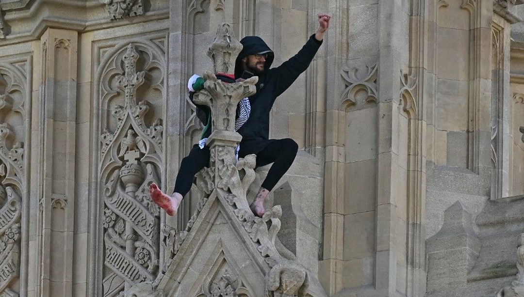 Londra’da protesto: Filistin bayrağıyla Big Ben kulesine tırmandı – Son Dakika Dünya Haberleri