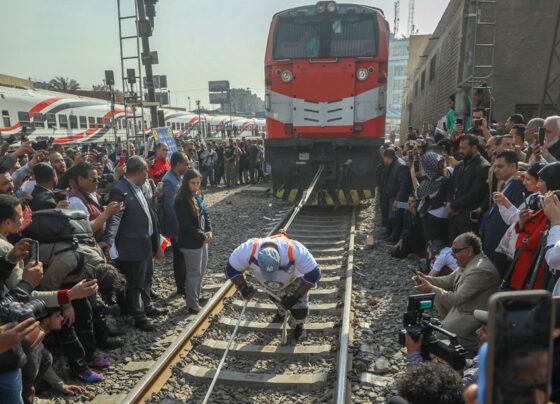 Oruçlu haliyle 279 tonluk treni çekti - Son Dakika Dünya Haberleri