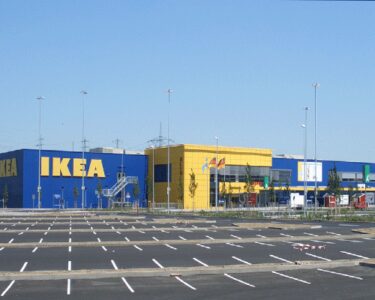 IKEA Rusya ve Belarus'taki mağazalarını kapatacak