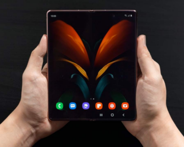 Samsung Galaxy Z Fold 3 Mart 2025 güncellemesini aldı