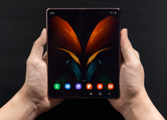 Samsung Galaxy Z Fold 3 Mart 2025 güncellemesini aldı